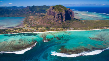 Refreshing Mauritius Coastal Retreat