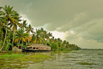 Kerala Honeymoon Package