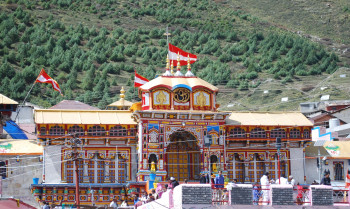 The Holy Do Dham Yatra – Deluxe Package