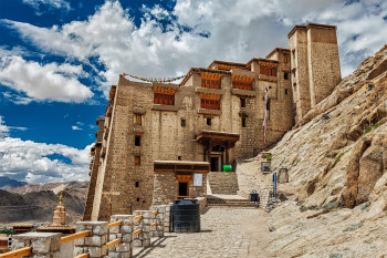 Incredible Ladakh With Kashmir