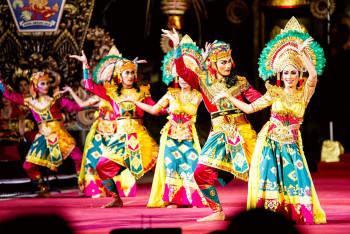 Charming Indonesia Escape – Bali & Cultural Wonders
