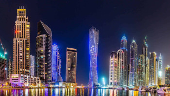 Dubai Iconic Escape – Burj Khalifa & Desert Safari Special