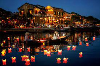 Vietnam Delights – Iconic Destinations & Local Charm