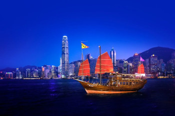 Hong Kong Harbour & Macau Cruise Experience
