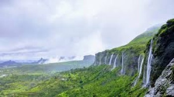 Discover Maharashtra