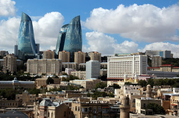 Beautiful Baku Escape – City & Caspian Experience