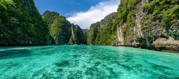 Essence Of Thailand – Culture, Temples & Traditions
