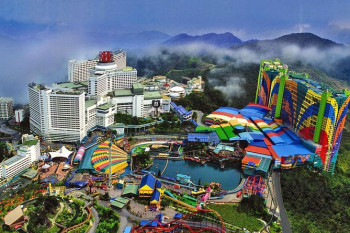 Blissful Singapore With Cruise
